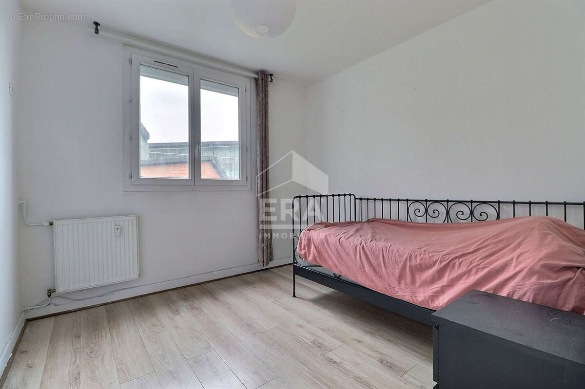 Appartement à AUBERVILLIERS