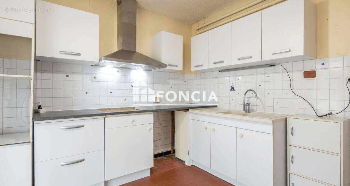 Maison à MONTFERRAT