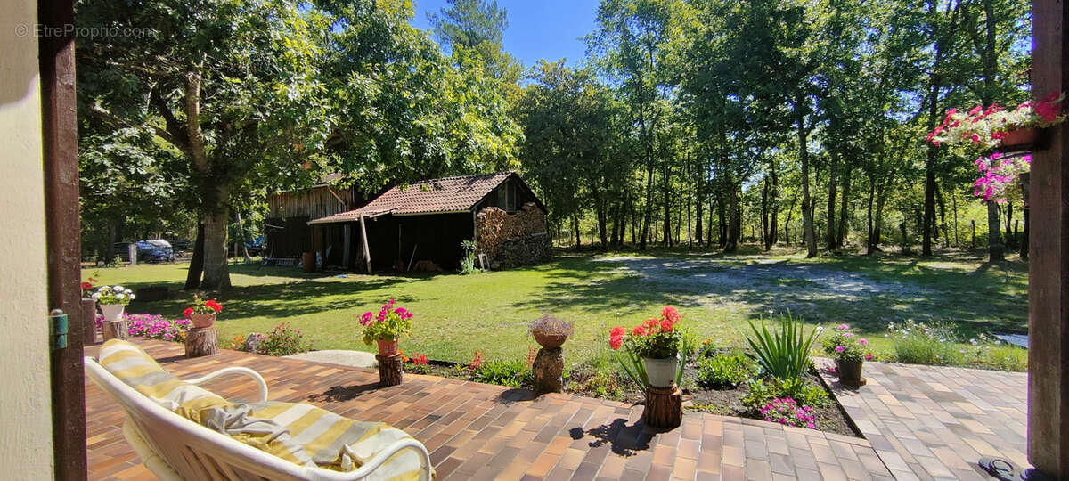 Autre à PARENTIS-EN-BORN