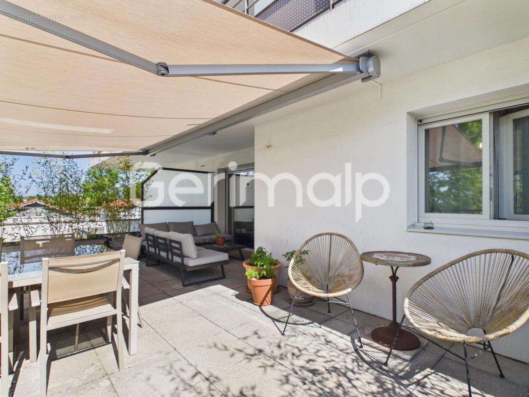Appartement à GROISY