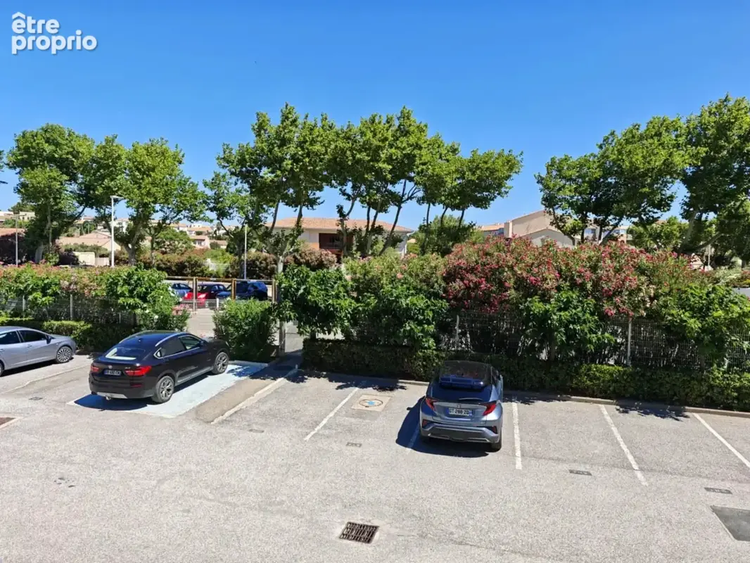 À VENDRE – Charmant T2 meublé avec vue, piscine et parking – Gruissan - photo 11