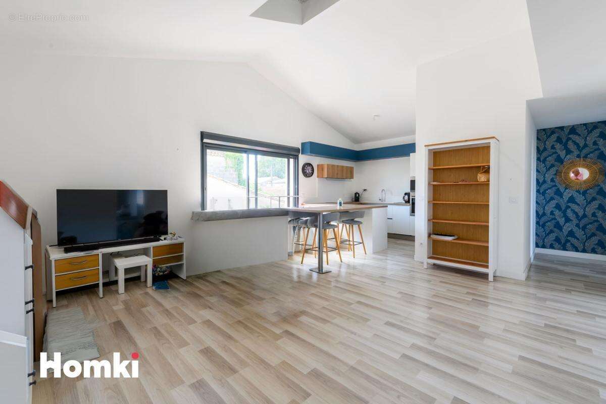 DPE C Appartement récent 3 pièces de 59 m2 avec terrasse et parking  à Gallargues-le-Montueux - photo 2