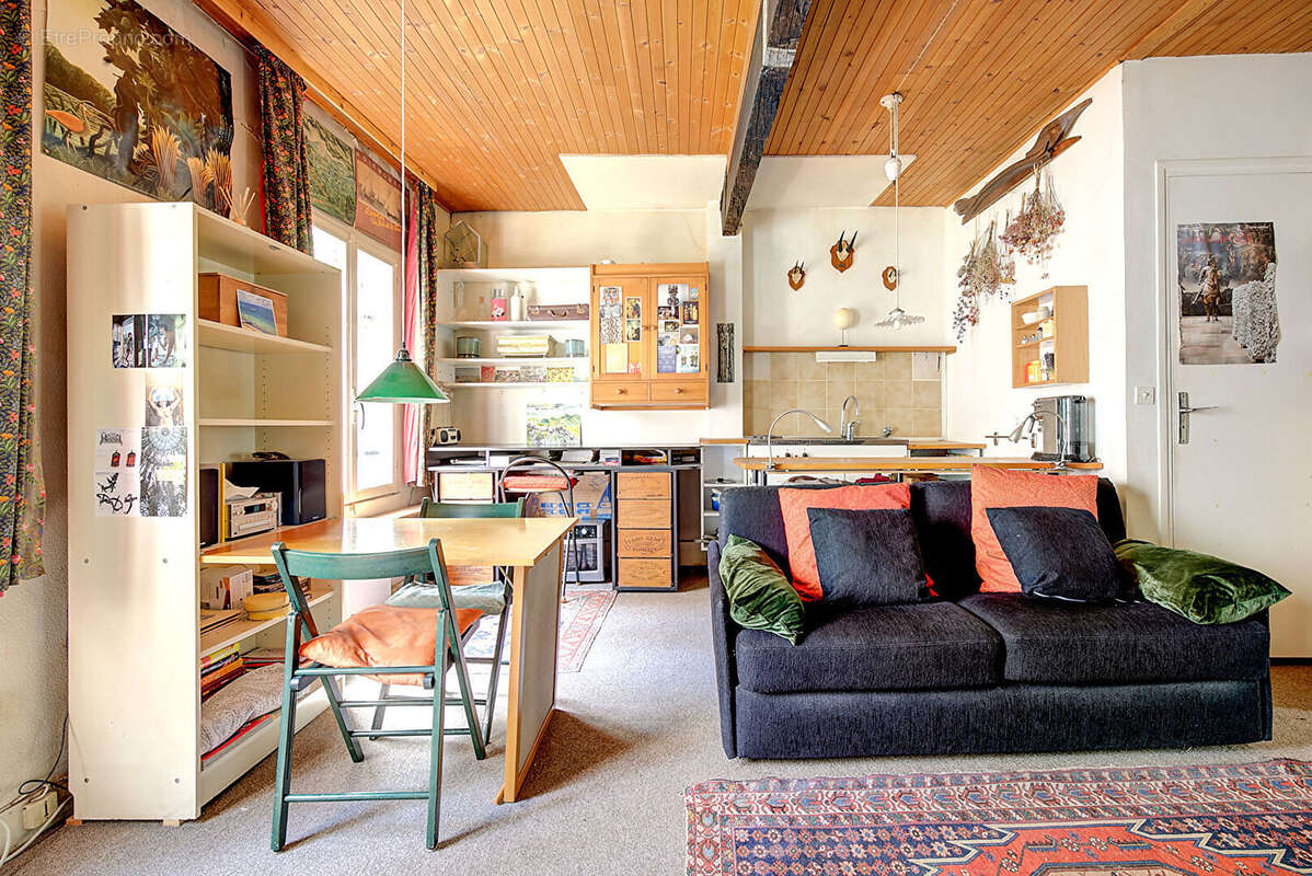 Appartement à PARIS-18E