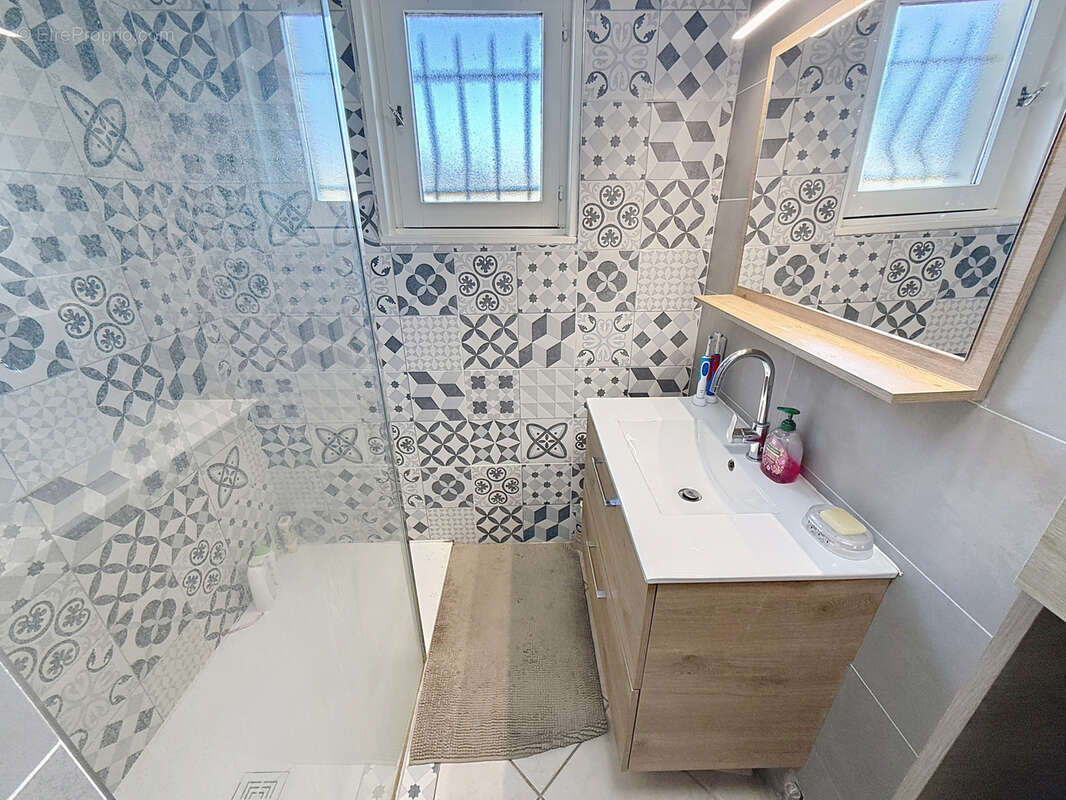 Maison à SAINT-MARTIN-LA-PLAINE