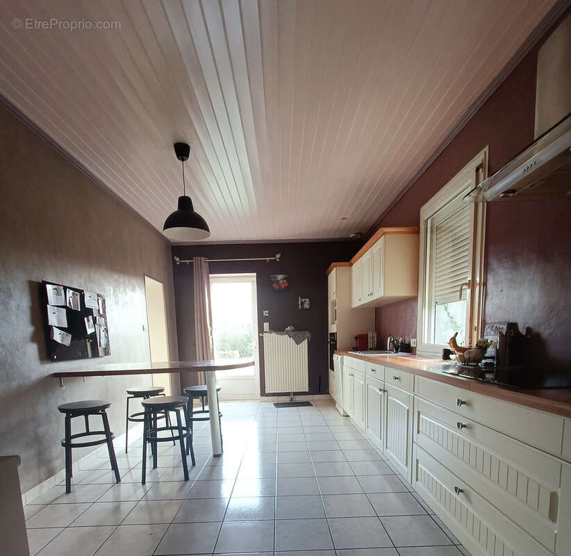 Maison à LES HERBIERS