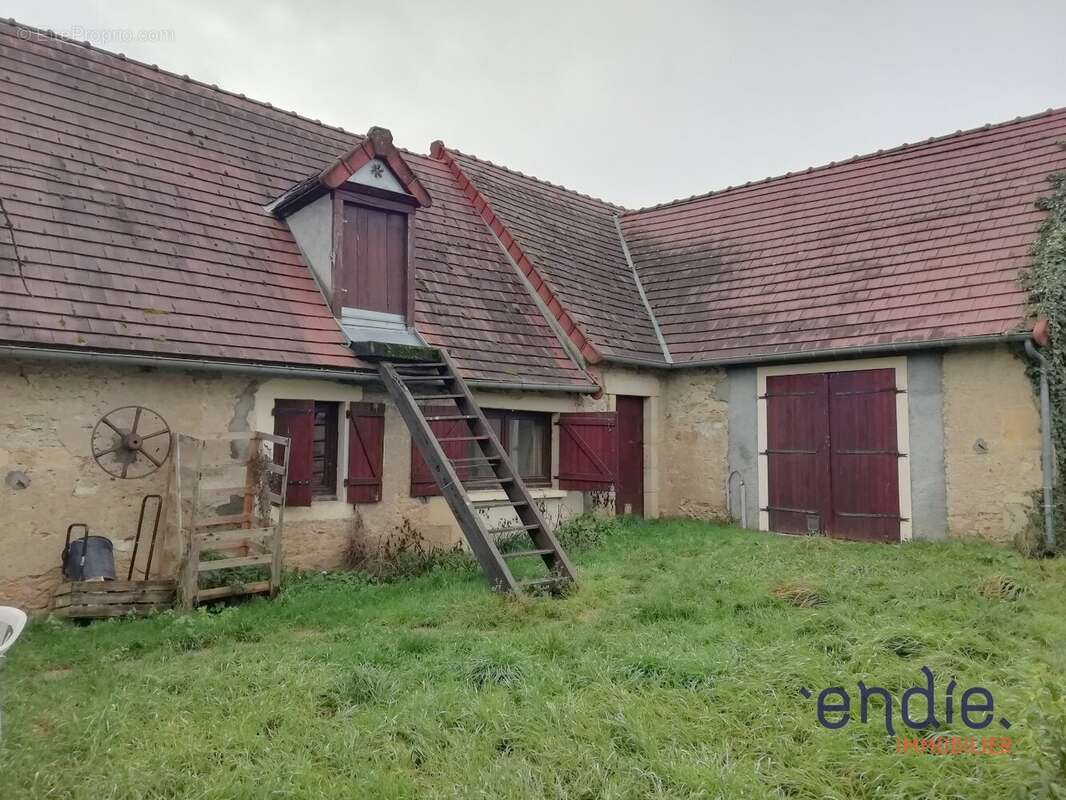 Maison à MORNAY-SUR-ALLIER