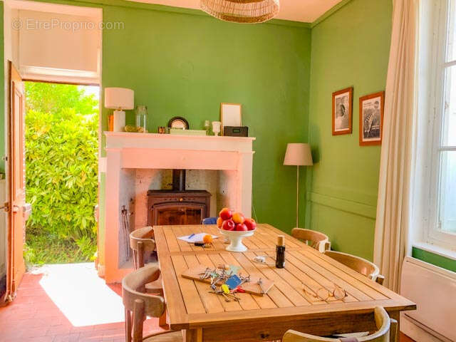 Maison à TICHEVILLE