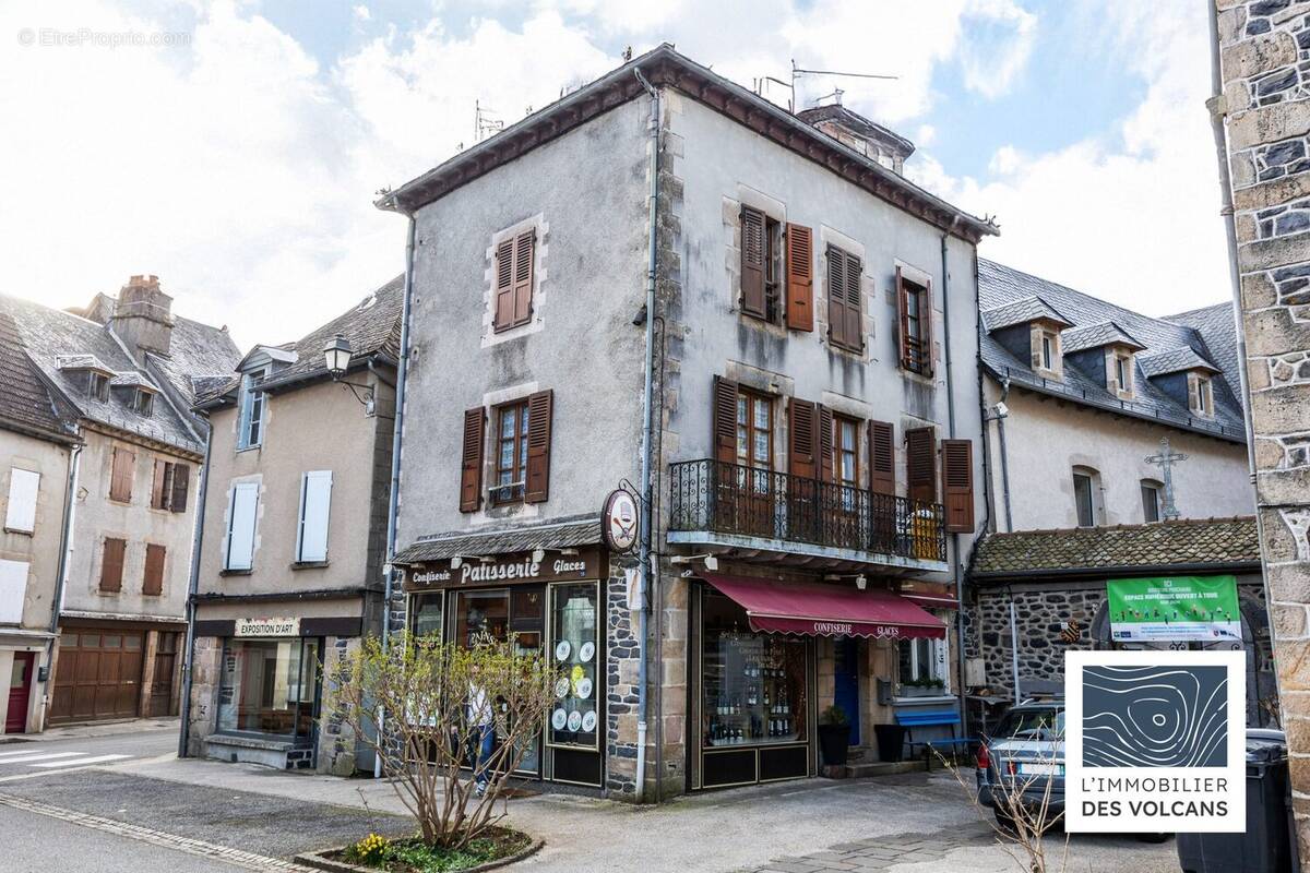 Appartement à PLEAUX