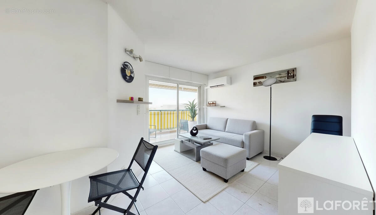 Appartement à FREJUS