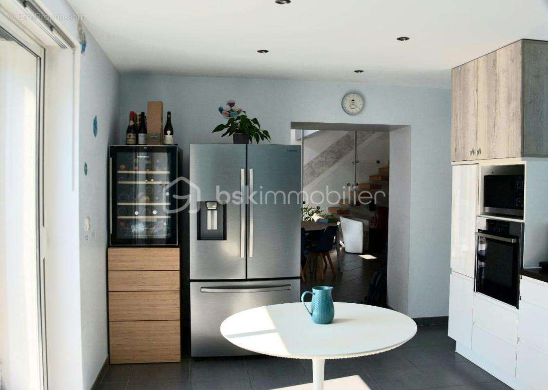 Maison de caractère avec piscine, atelier et baume – Peyrins (26380) - photo 7