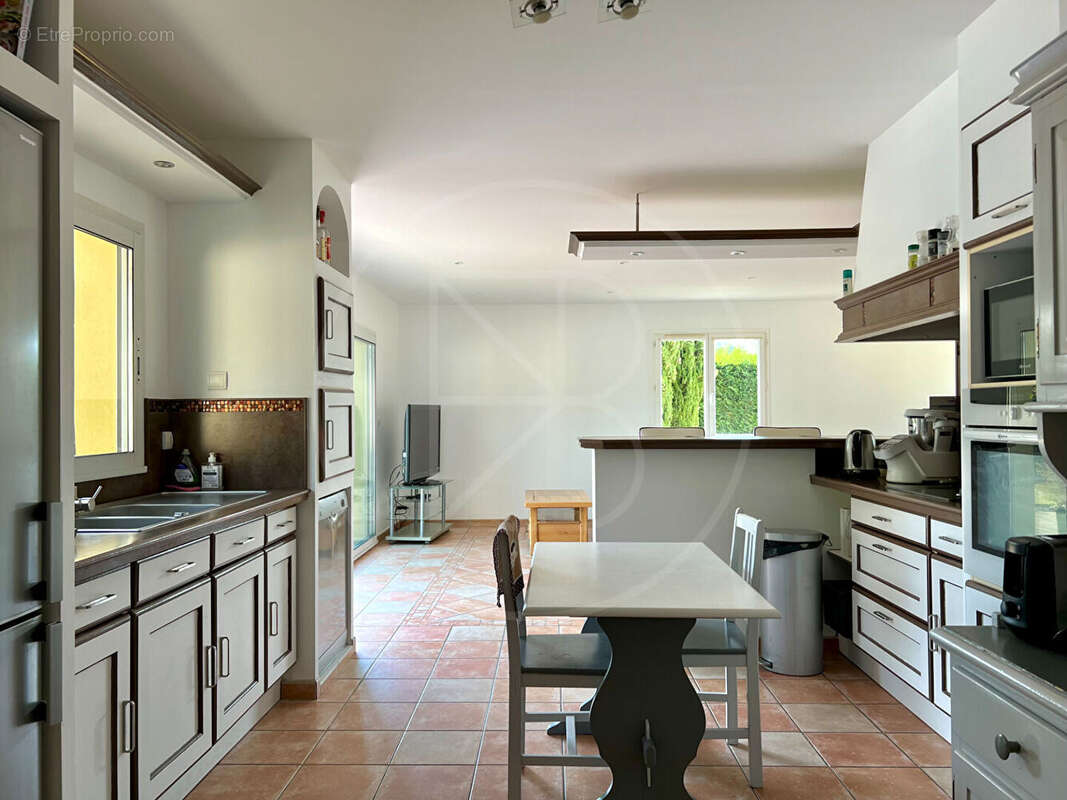 Superbe maison traditionnelle avec piscine - photo 7