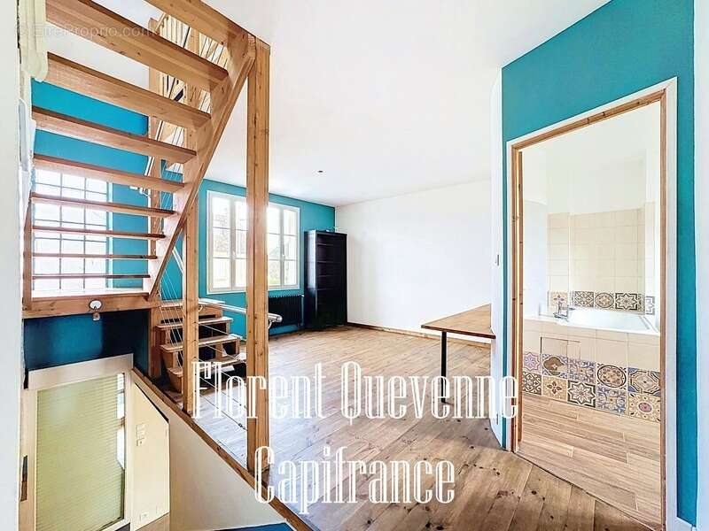 Maison à FLEURY-SUR-ORNE