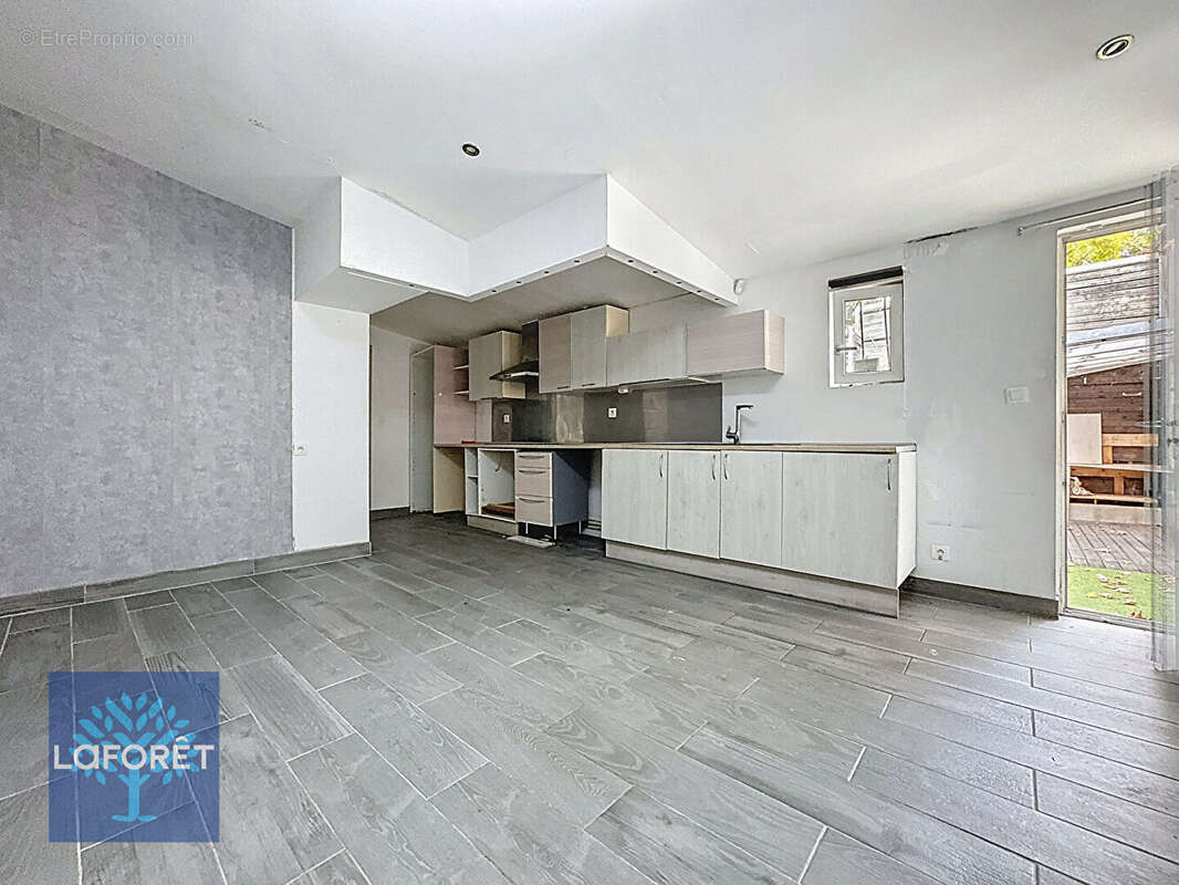 Appartement à DAMMARIE-LES-LYS