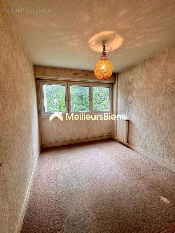 Appartement à LE PLESSIS-ROBINSON