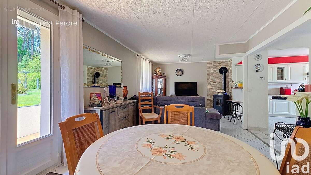 Photo 6 - Maison à SAINT-JEAN-LA-POTERIE