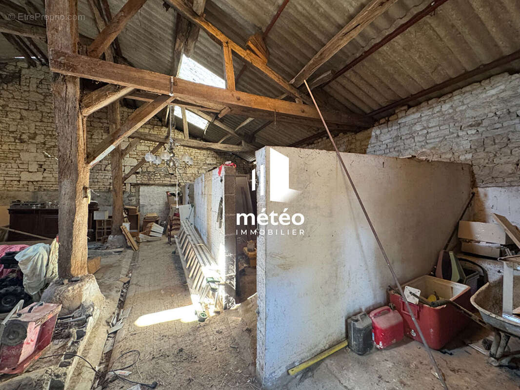 Belle grange de 134 m² à Luçon - photo 6