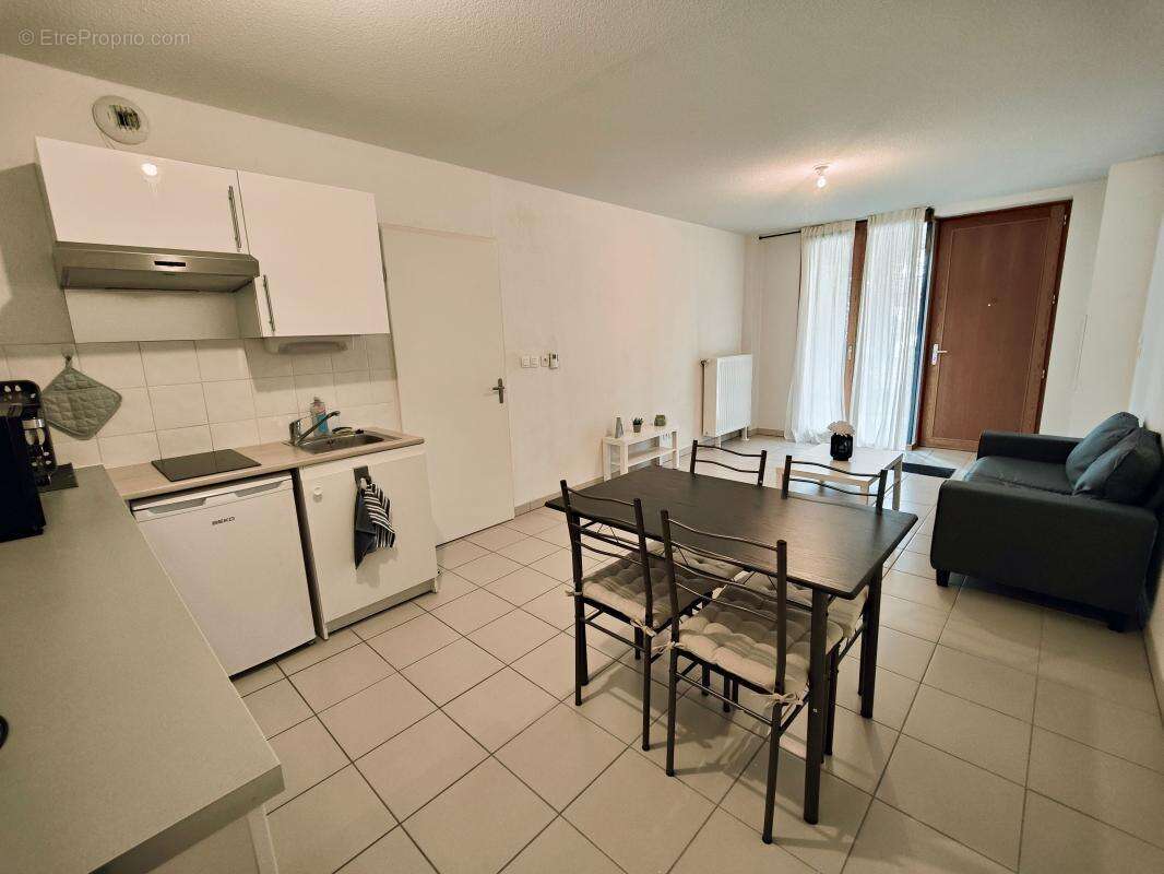 Appartement à CORNEBARRIEU