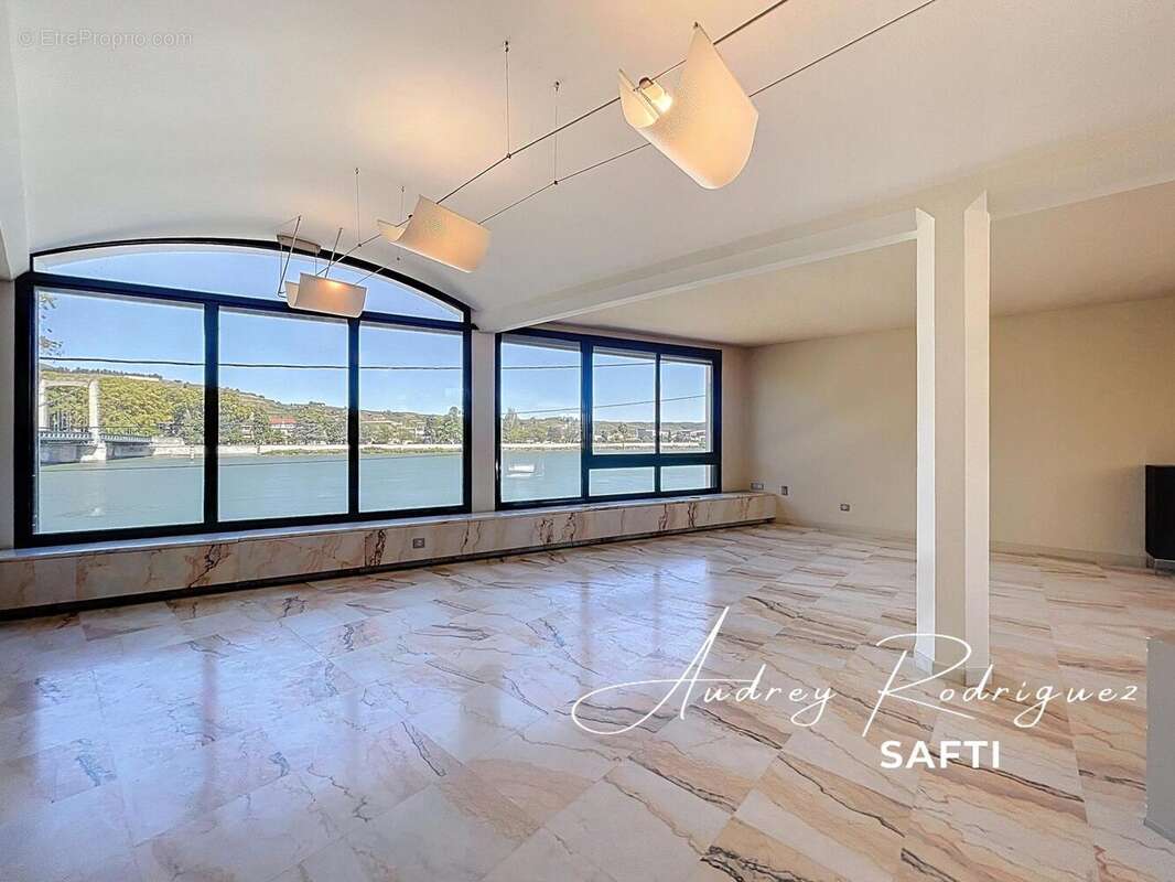 Photo 2 - Maison à TOURNON-SUR-RHONE