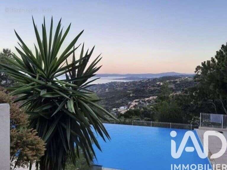 Photo 5 - Appartement à ROQUEBRUNE-SUR-ARGENS