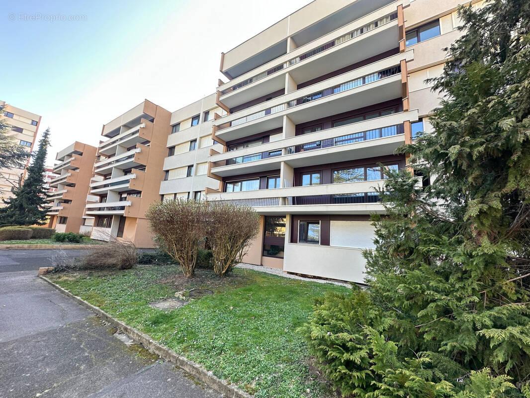 Appartement à RIS-ORANGIS