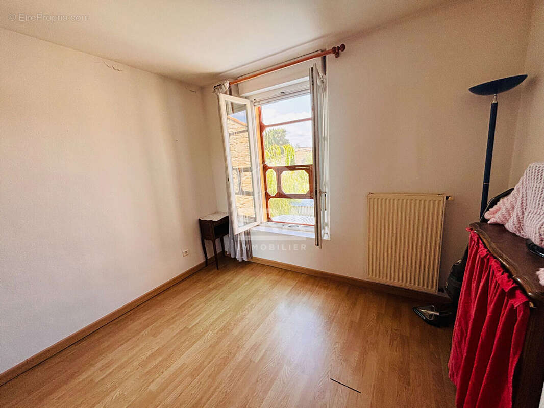 Maison 234m² à sainte-eulalie - photo 16