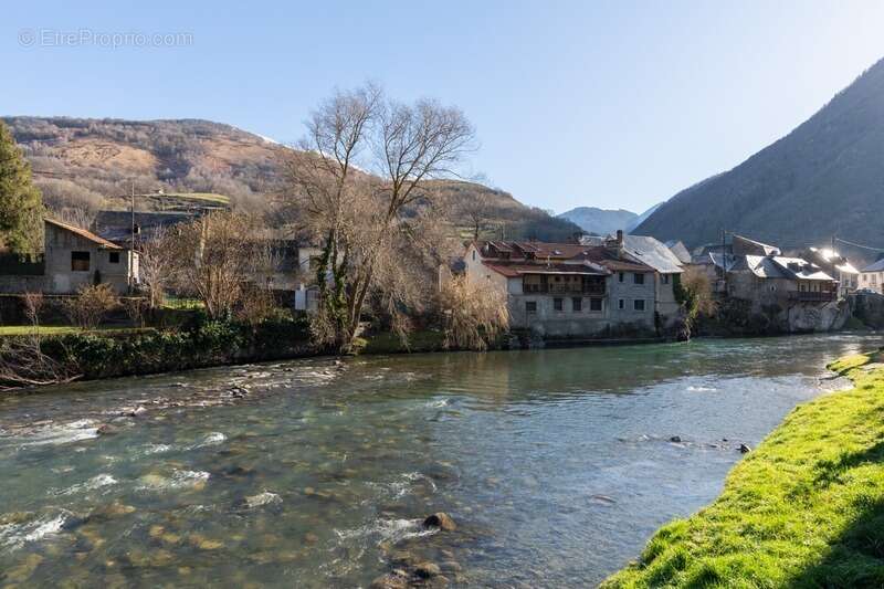 Maison à SARRANCOLIN