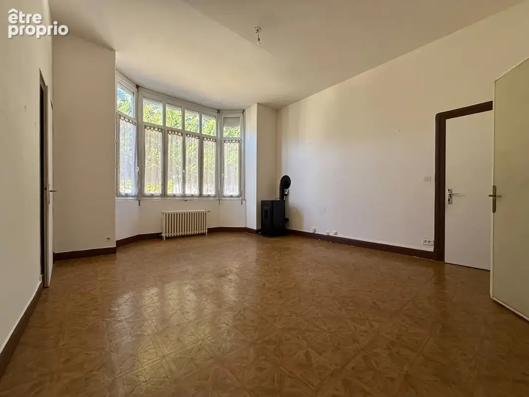 Appartement Montluçon F5 169 m2 avec terrasse et garage - photo 2