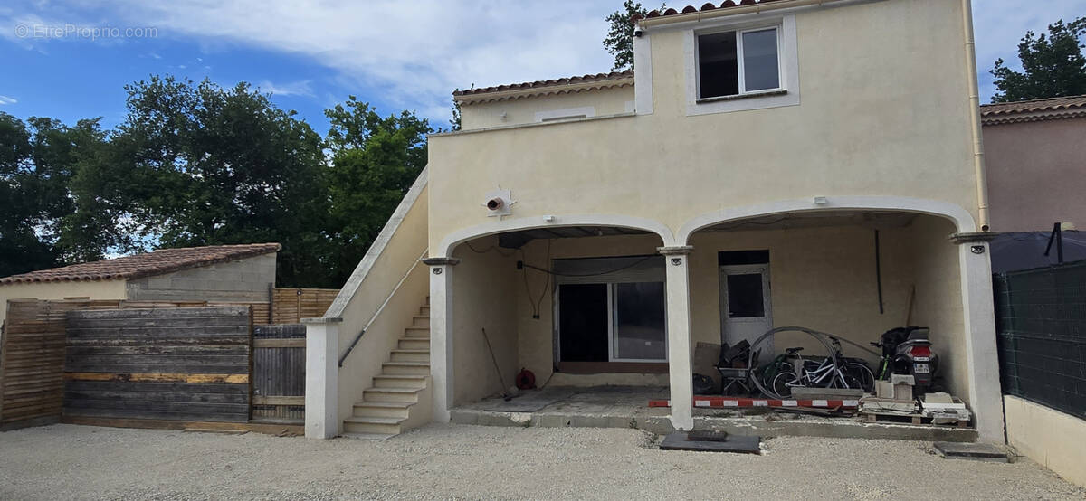 Maison à VEDENE
