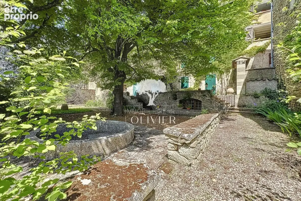Appartement à SAIGNON