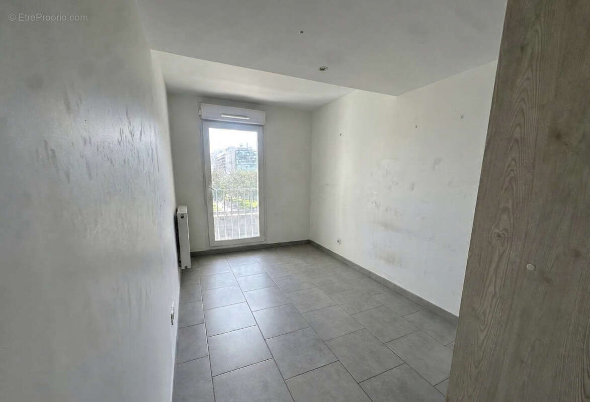 Appartement à MARSEILLE-3E