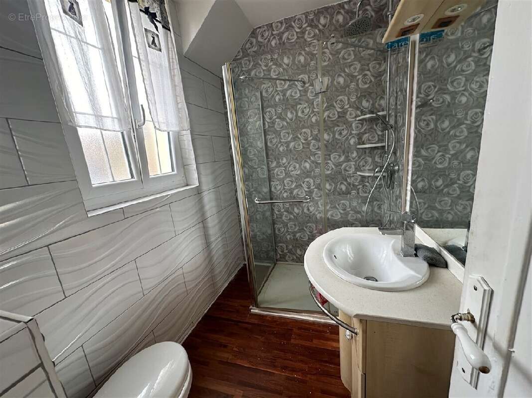 Maison à CHATEAUNEUF-EN-THYMERAIS