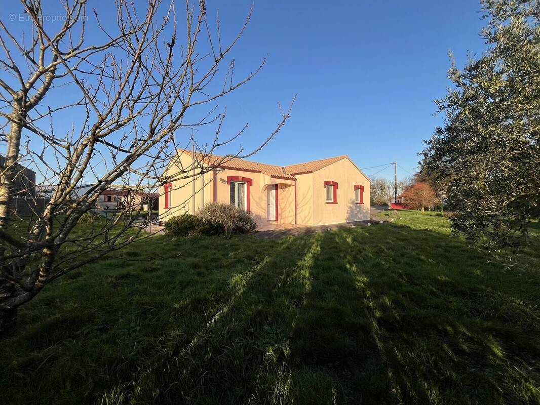 Maison à SAINTE-PAZANNE