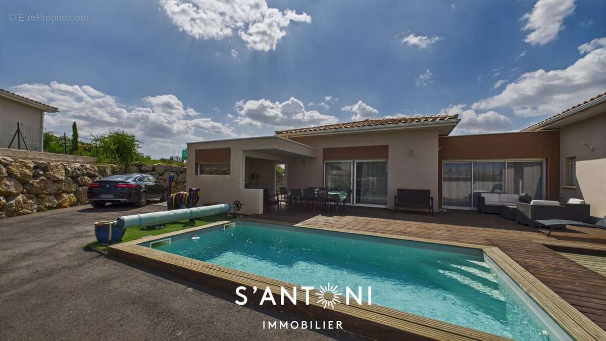 MONTBLANC Maison T4 plain-pied piscine très grand garage  Montblanc - photo 16