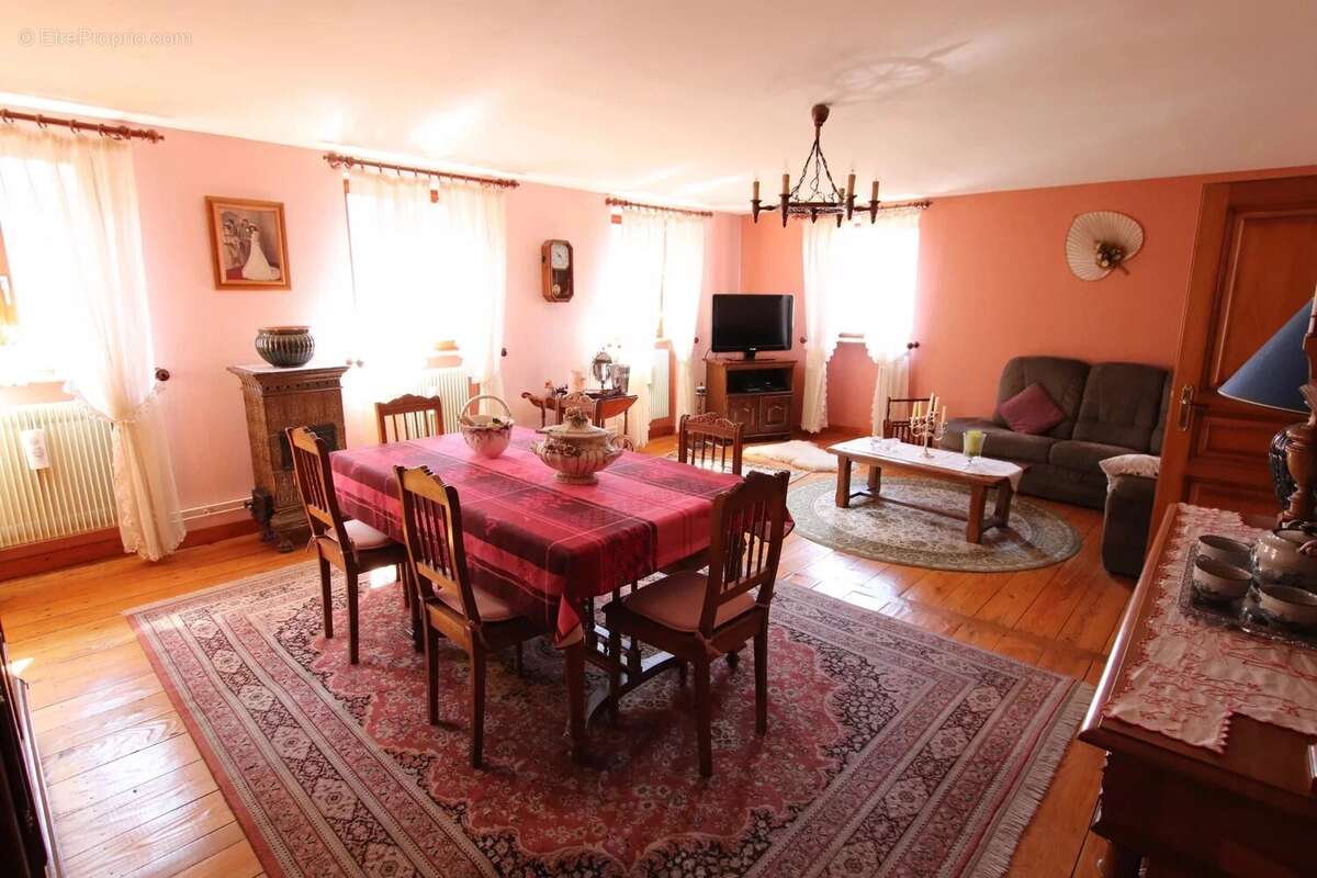 Maison à DOSSENHEIM-SUR-ZINSEL