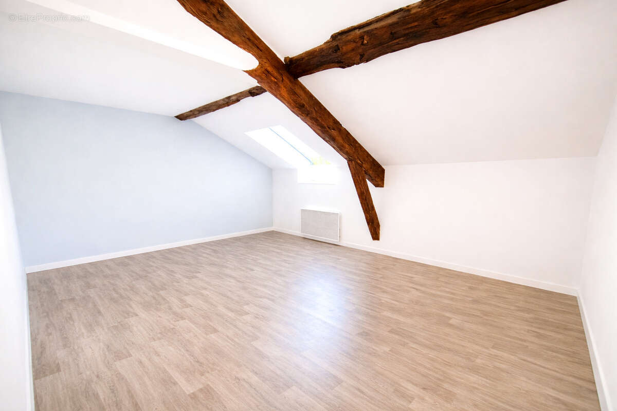 Maison à DECAZEVILLE