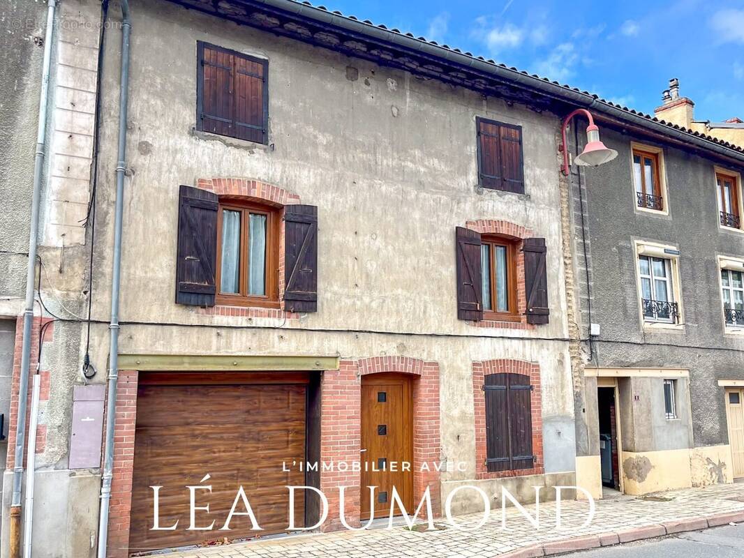 Maison à SAIL-SOUS-COUZAN