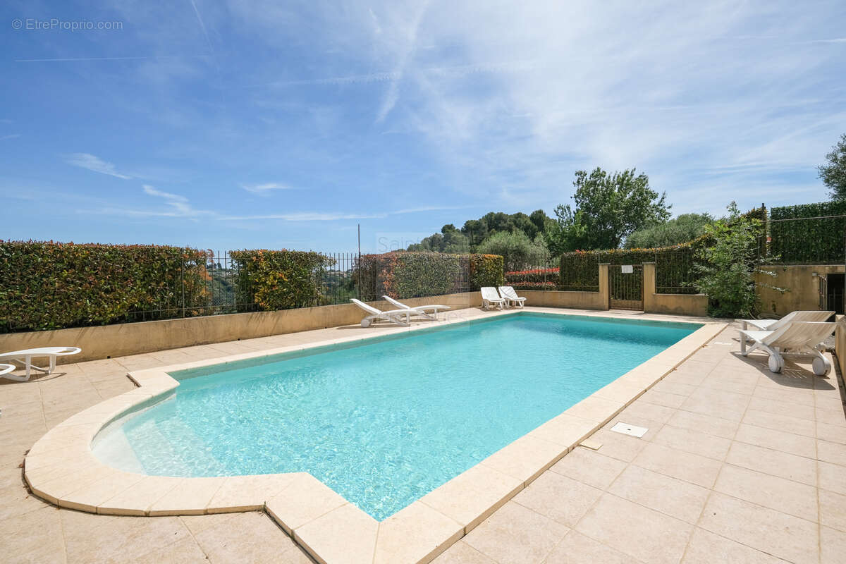 Superbe appartement - grand standing - 110m2 - Cagnes sur Mer - photo 17
