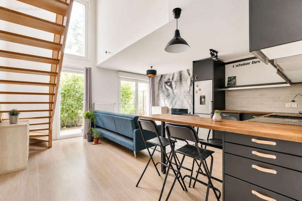 Appartement à STAINS