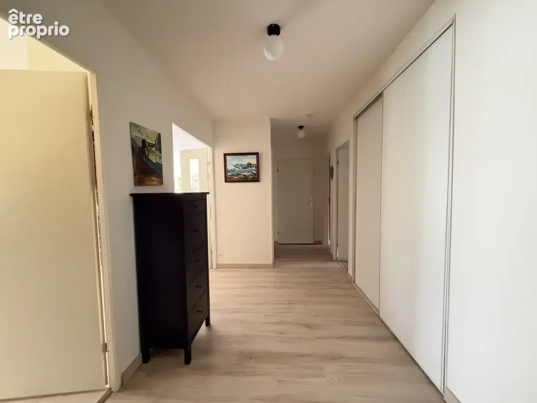 Appartement 3 pièces balcon garage 82m2 proche parc Léo Lagrange - photo 8
