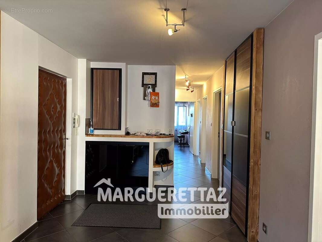 Appartement à SAINT-PIERRE-EN-FAUCIGNY