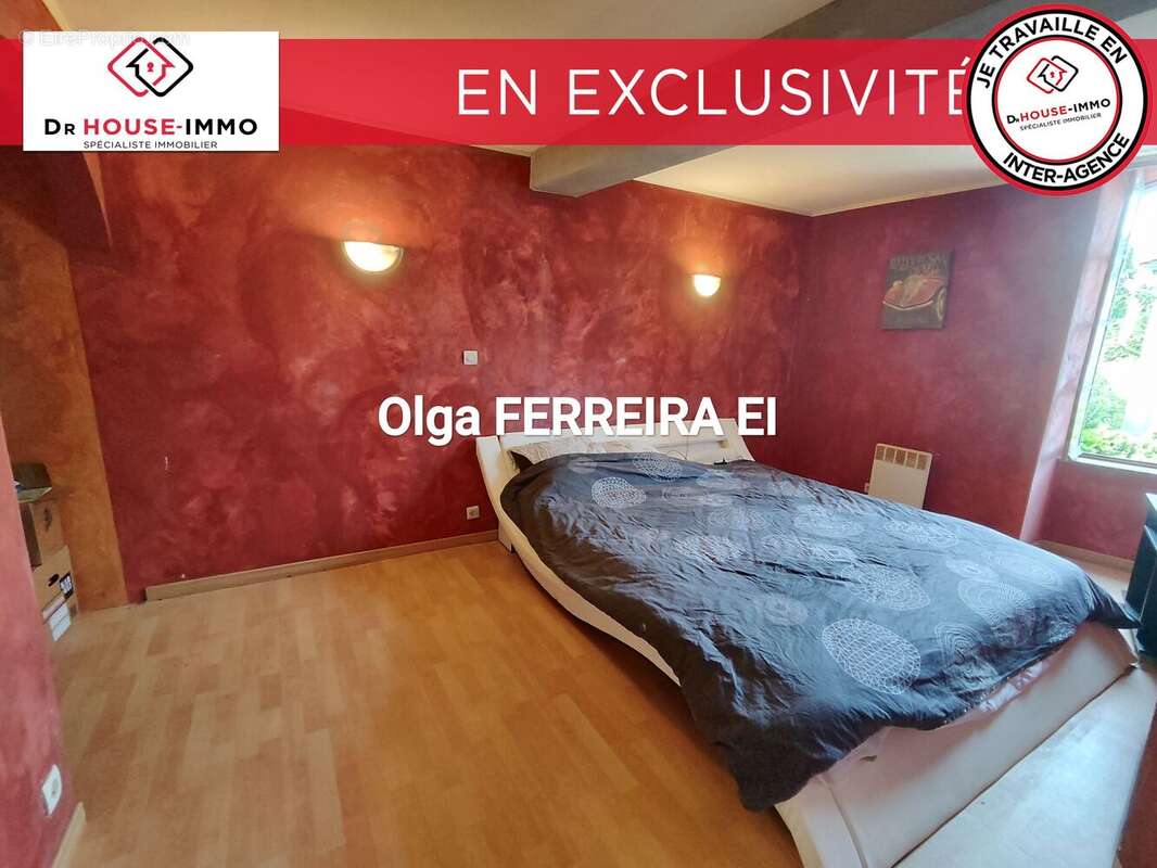 Maison à VILLENEUVE-LES-MONTREAL