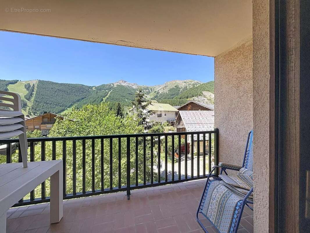 Appartement à SAINT-ETIENNE-DE-TINEE