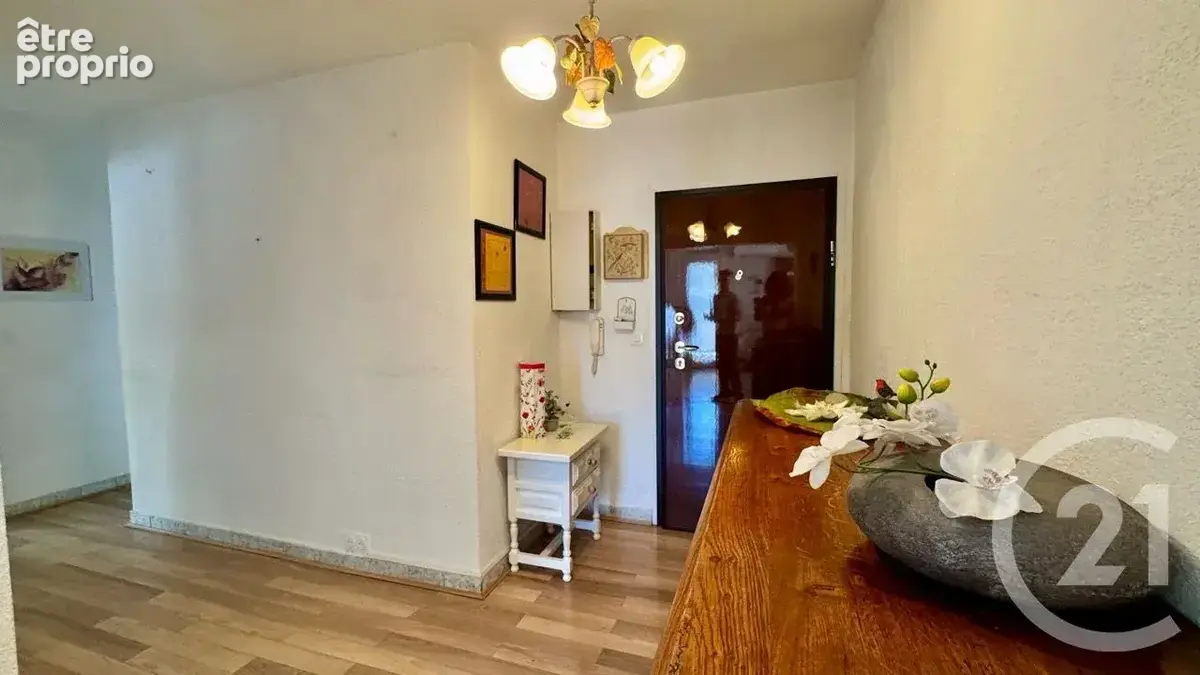 Appartement 5 pièces 92 m² à vendre à La Garde (83130) - photo 10