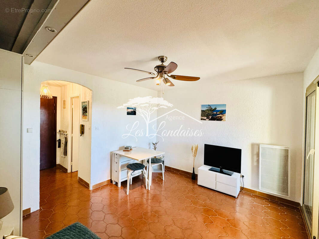 Appartement à LA LONDE-LES-MAURES