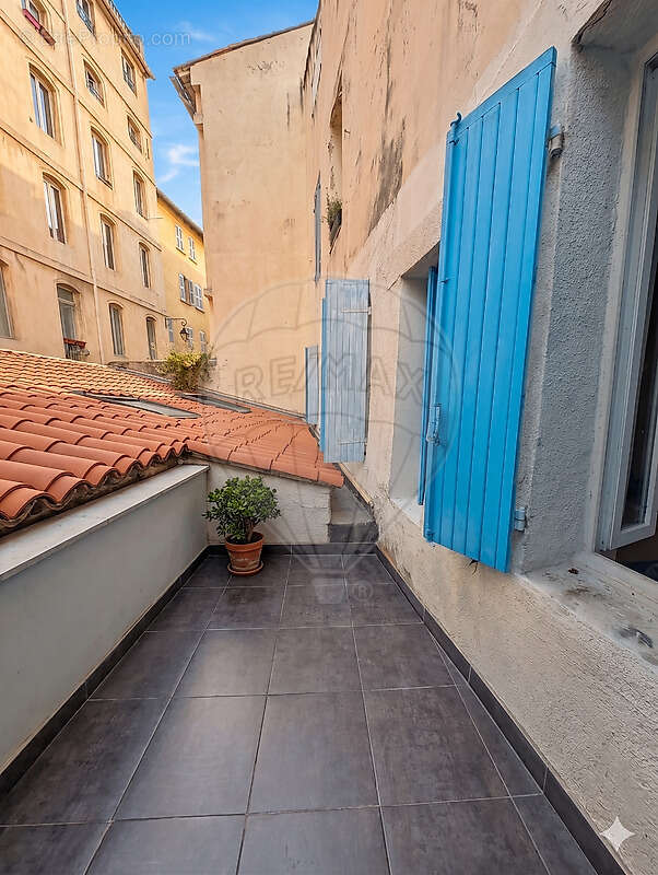 Appartement à MARSEILLE-2E