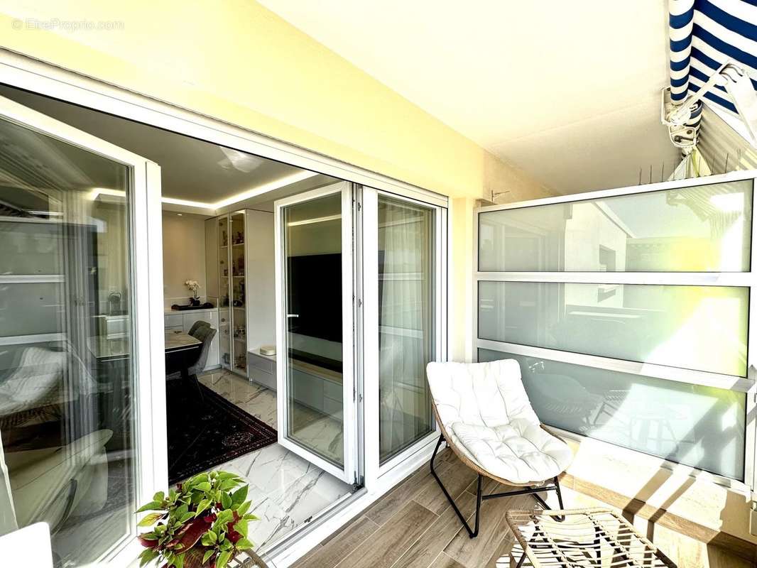 Appartement à CANNES