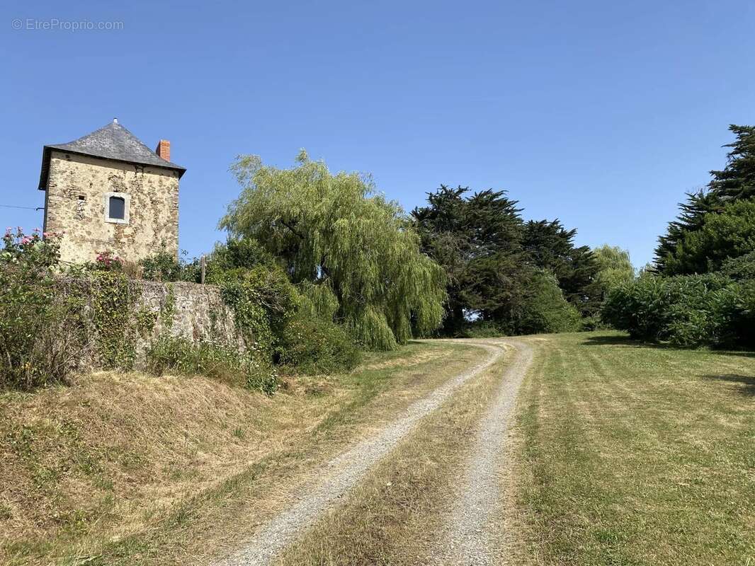 Maison à SAINTE-SUZANNE