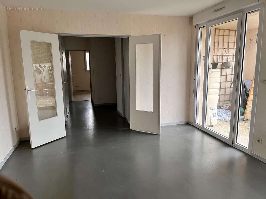 Appartement 82 m² à Dizy  - photo 3