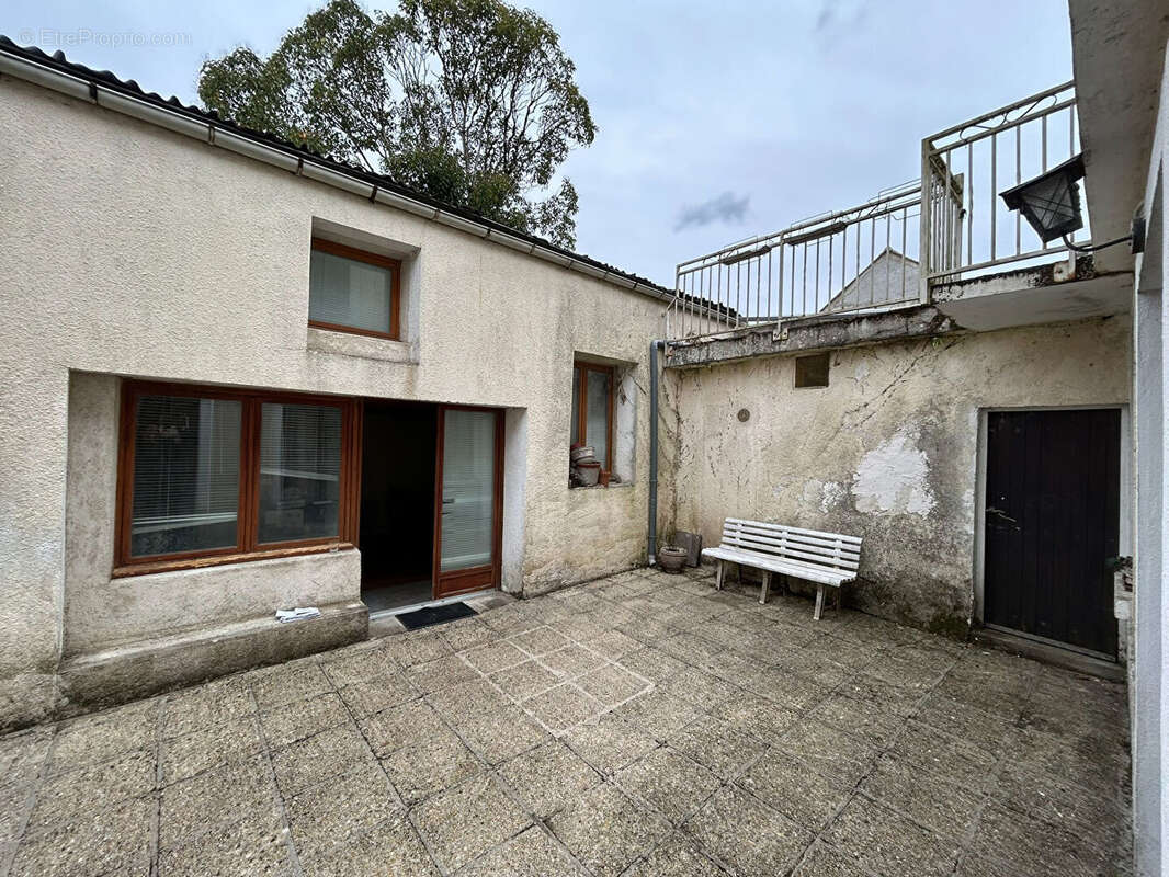 Maison à RECLOSES