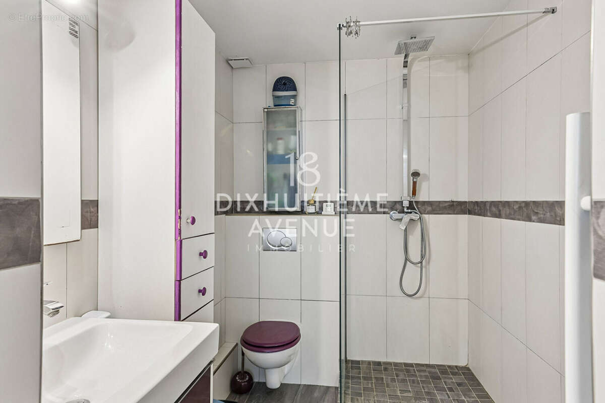 Appartement à PARIS-18E